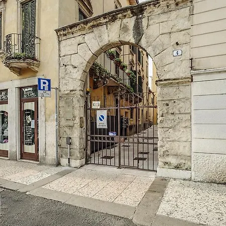 Guest house Arena Easy Verona